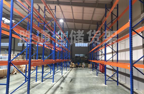 寧波某汽車倉(cāng)庫(kù)橫梁貨架案例