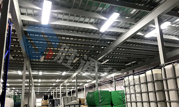 德沃爾無紡布鋼平臺(tái)貨架.jpg