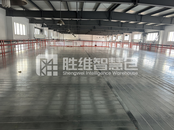 電子設(shè)備閣樓貨架2600.jpg